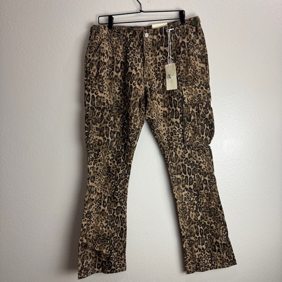 Other - MNML Leopard Vintage Denim Cargo Flare Pants Size 32